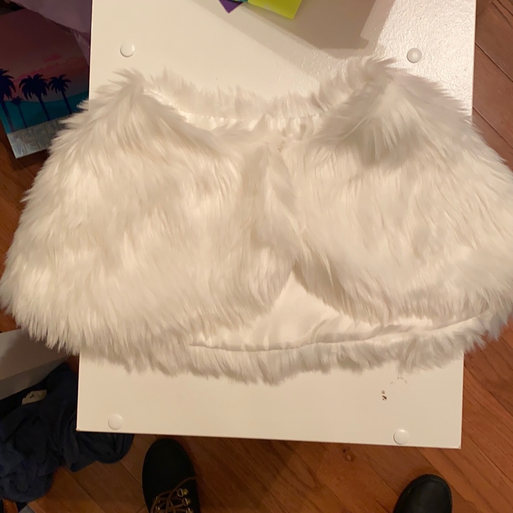 Faux fur Girls 3T shrug